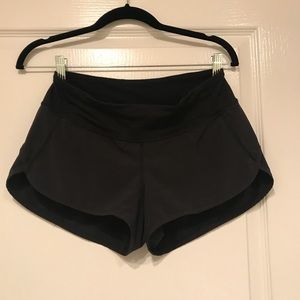 Lululemon Black speed short 2.5”
